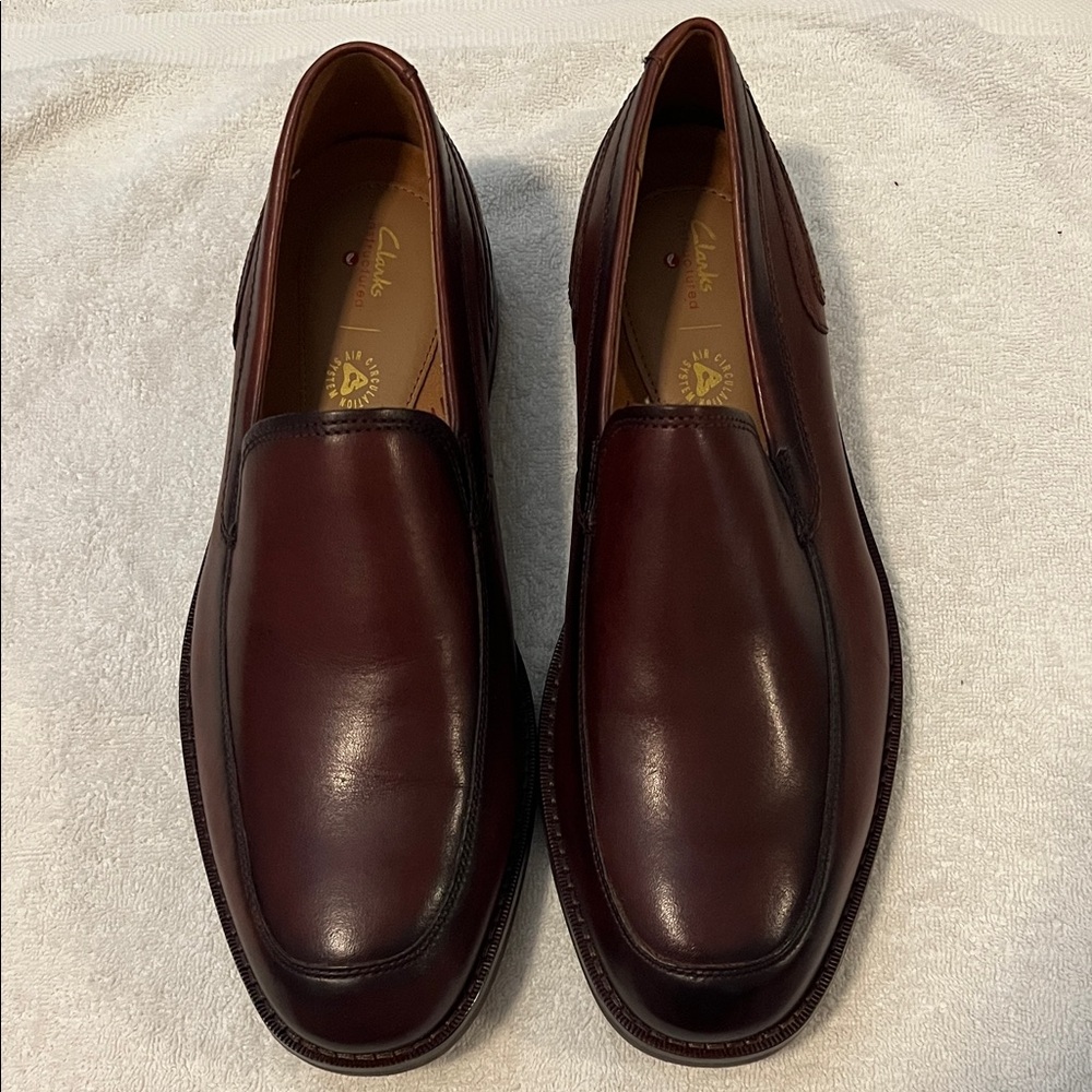 Clarks Men's Burgundy Leather Slip-Ons